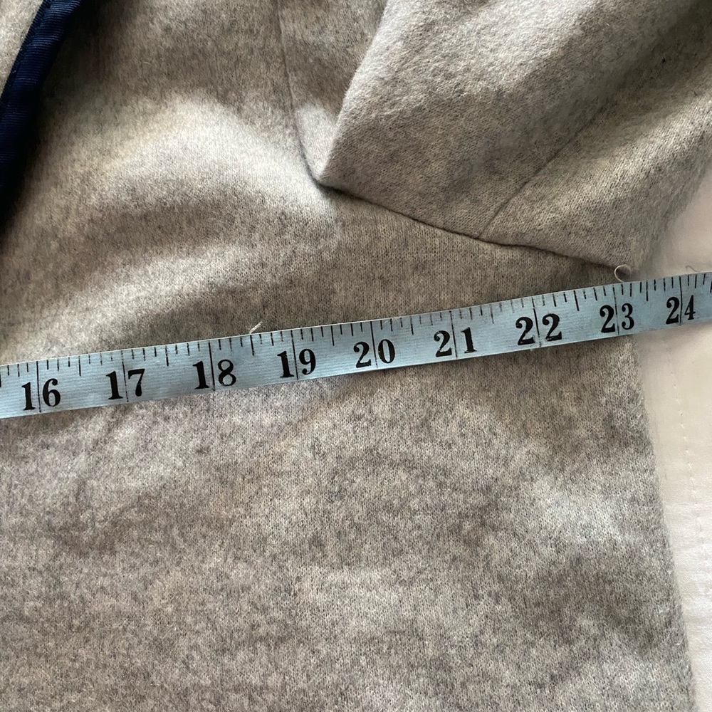 Tuckerneck coats - Picture 6 of 8
